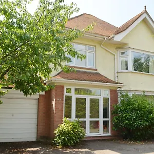 A Cozy House To In Sunny Holiday home Bournemouth